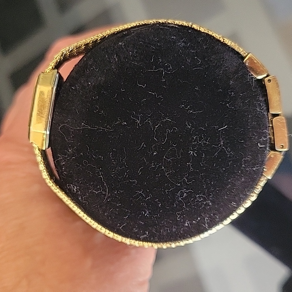 Ladies GT Wittnauer 1970’s Angel Of Lighting Watch Gold Tone Need New Battery - Picture 5 of 14